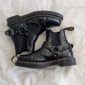 Dr. Martens Wincox Chelsea Boot